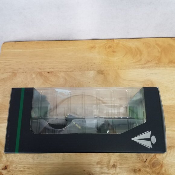 NEW Funko Vinyl Idolz #40 Batman 8" Figure Vinyl Collectible Superheroes - Picture 7 of 13